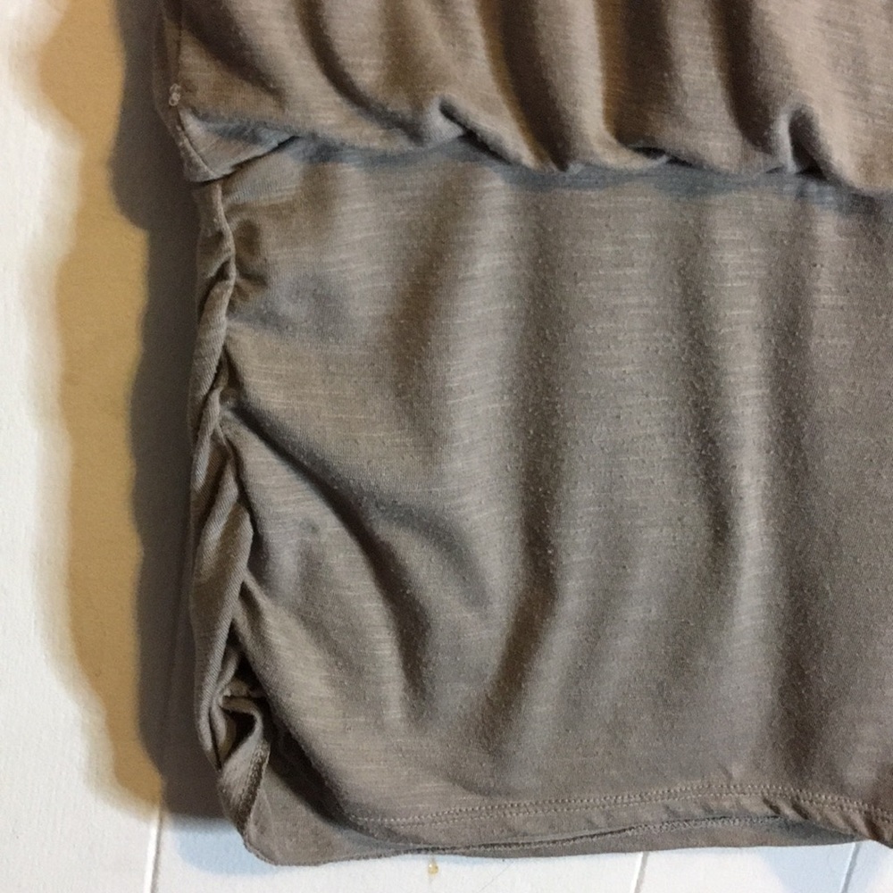 Top - Picture 2 of 4